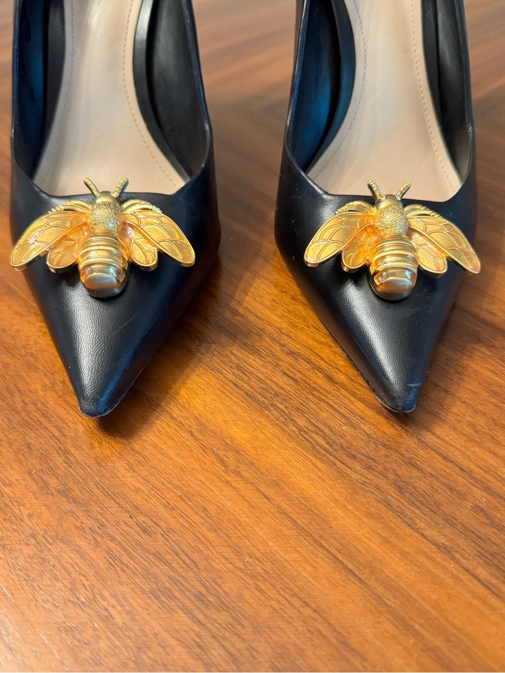 Schutz Black Leather Gold Embellished Pointed Toe Pumps Heels US 8 - Picture 7 of 16